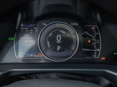 Used 2024 Lexus ES 300h w/ Luxury Package image 9