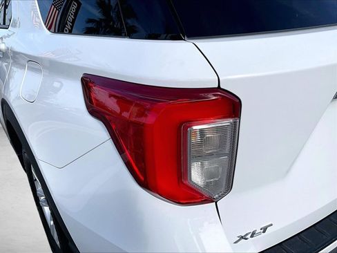 Used 2023 Ford Explorer XLT w/ Equipment Group 202A RWD image 29
