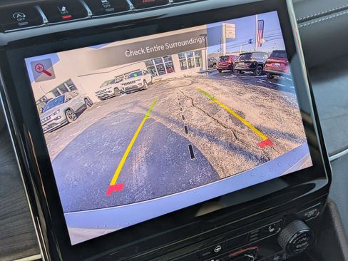 New 2025 Jeep Grand Cherokee L Limited w/ Black Appearance Package image 15