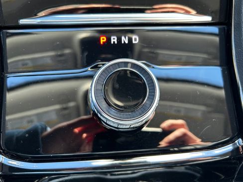 Used 2023 Jeep Grand Cherokee Laredo w/ Luxury Tech Group I image 15