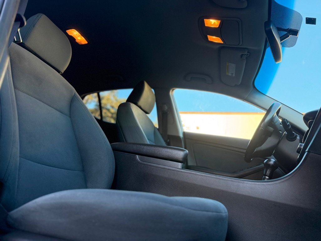 Used 2016 Kia Optima Hybrid FWD image 11