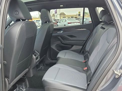 New 2026 Volkswagen Tiguan SE R-Line image 6