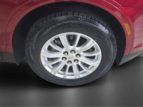 Used 2019 Cadillac XT5 FWD image 8