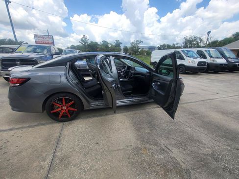 Used 2021 Nissan Sentra SR FWD image 52