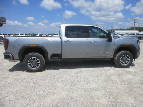 New 2026 GMC Sierra 2500 AT4 w/ AT4 Premium Plus Package AWD/4WD image 3
