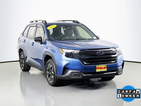 Used 2025 Subaru Forester image 1