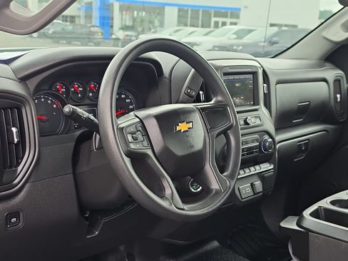 Certified 2025 Chevrolet Silverado 1500 W/T RWD image 13