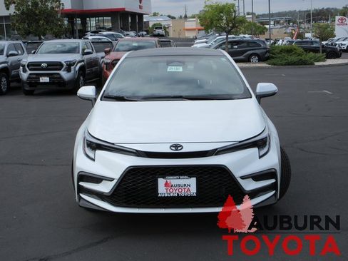 New 2025 Toyota Corolla SE image 12
