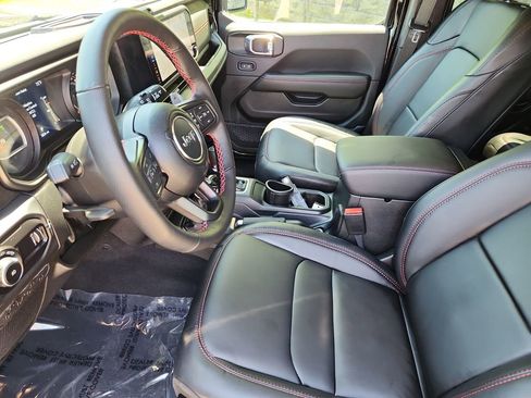 Used 2026 Jeep Wrangler Unlimited Rubicon 392 w/ Quick Order Package 27X Moab AWD/4WD image 23