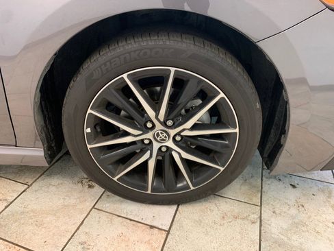 Used 2023 Toyota Camry SE FWD image 12