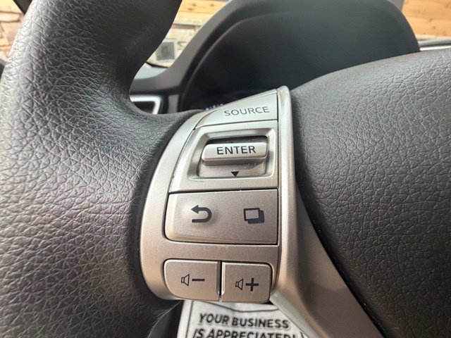Used 2016 Nissan Rogue S AWD/4WD image 24