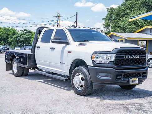 Used 2022 RAM 3500 Tradesman AWD/4WD image 3