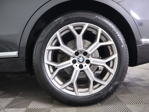 Used 2021 BMW X7 xDrive40i image 32