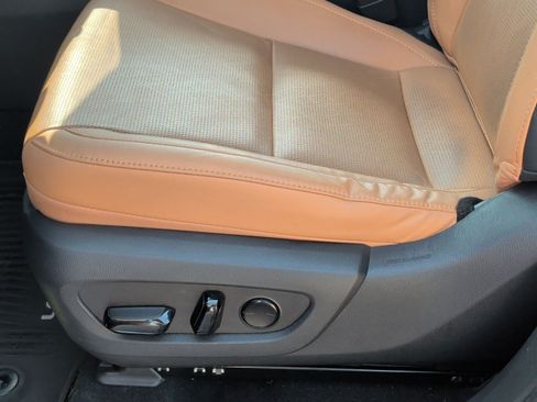 Used 2023 Lexus RX 350 Premium Plus w/ Accessory Package (Z1) FWD image 10