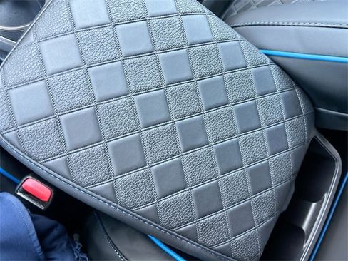 Used 2023 Toyota Tacoma TRD Off-Road image 26