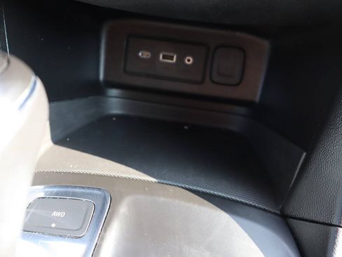 Used 2019 Chevrolet Equinox LT AWD/4WD image 15