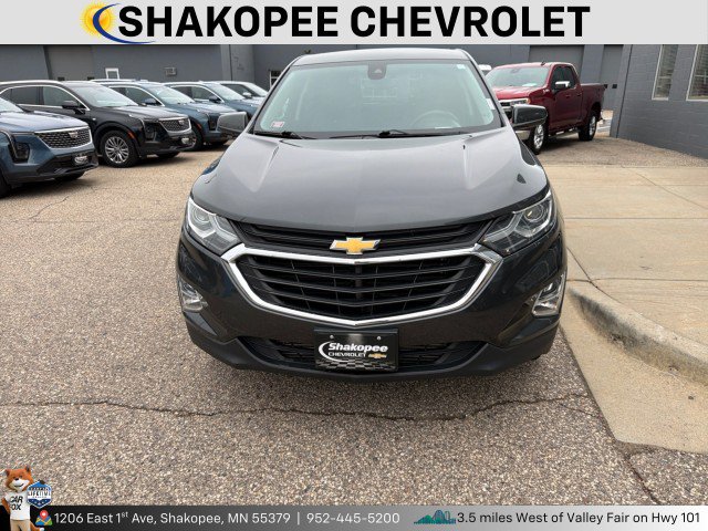 Used 2019 Chevrolet Equinox LT w/ LPO, Cargo Package FWD image 2