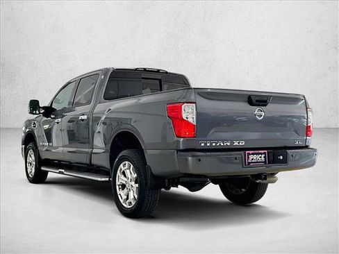 Used 2016 Nissan Titan SL RWD image 13