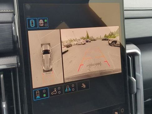 New 2026 GMC Acadia Elevation image 32