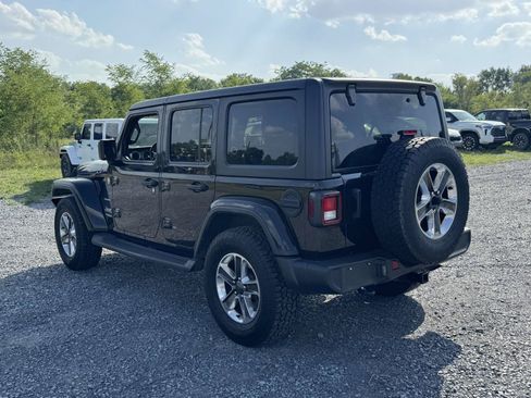 Used 2020 Jeep Wrangler Unlimited Sahara w/ Cold Weather Group AWD/4WD image 4