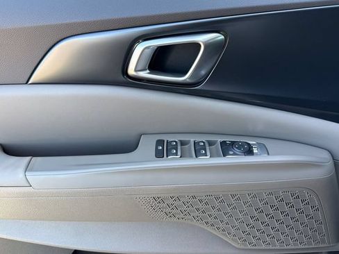 New 2026 Kia Carnival FWD image 12