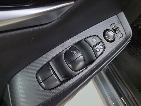 Used 2024 Nissan Sentra SV FWD image 13