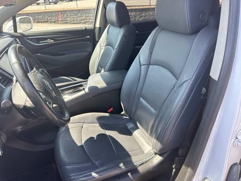 Used 2019 Buick Enclave Premium AWD/4WD image 31