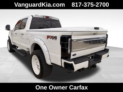 Used 2024 Ford F250 Platinum w/ FX4 Off-Road Package image 2