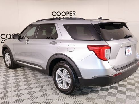 Used 2023 Ford Explorer XLT image 23