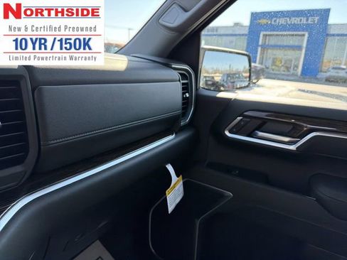 New 2026 GMC Sierra 1500 SLE image 23