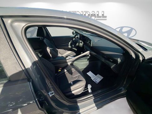 New 2026 Hyundai Elantra SEL Sport FWD image 20