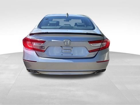 Used 2019 Honda Accord Sport image 5