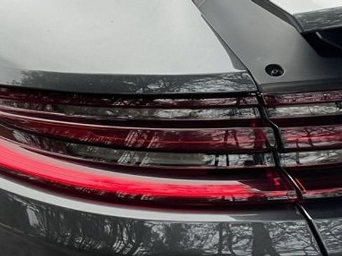 Used 2019 Porsche Panamera image 8