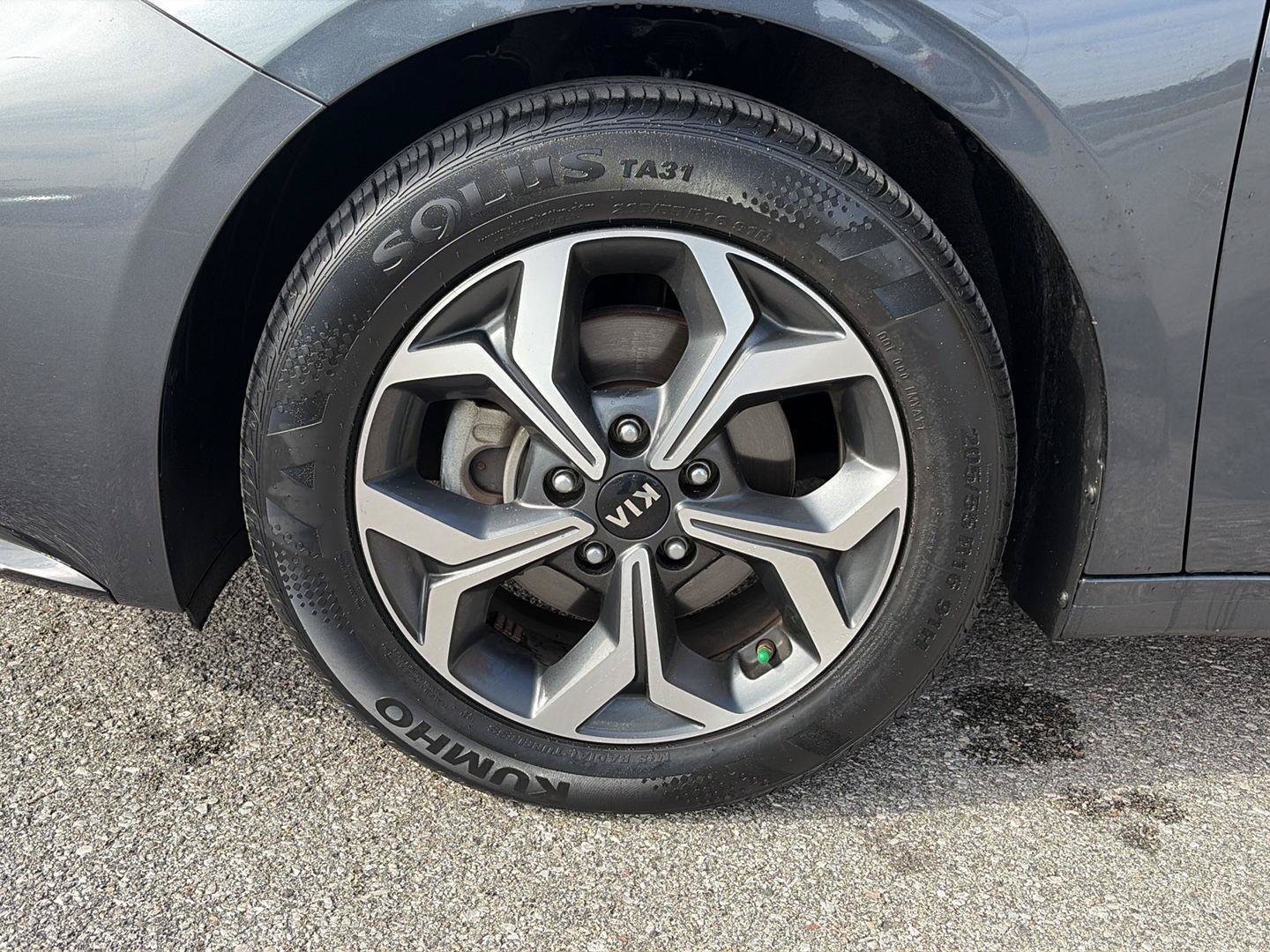 Used 2021 Kia Forte LXS FWD image 9