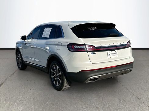 Used 2023 Lincoln Nautilus FWD w/ Premium Package image 5