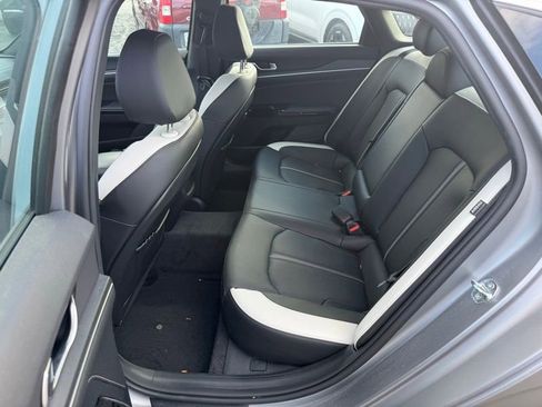 Used 2025 Kia K5 GT-Line w/ GT-Line Premium Package image 9