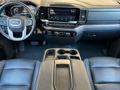 Used 2025 GMC Sierra 1500 SLT AWD/4WD image 15