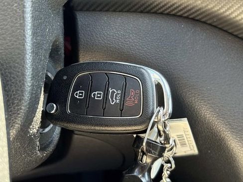 Used 2019 Hyundai Tucson SE FWD image 30