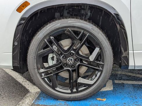 New 2026 Volkswagen Tiguan SE R-Line AWD/4WD image 38