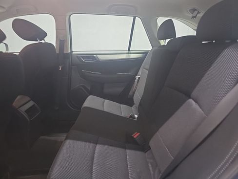 Used 2019 Subaru Outback 2.5i AWD/4WD image 9