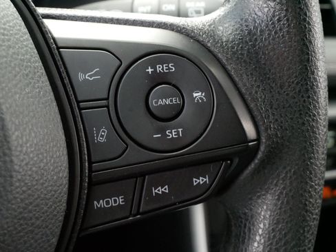 Certified 2025 Toyota RAV4 XLE AWD/4WD image 25