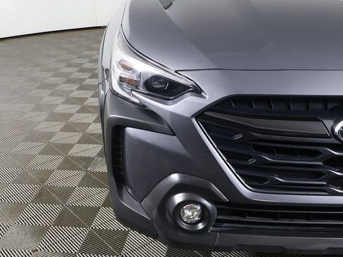 Used 2025 Subaru Outback Onyx Edition AWD/4WD image 14