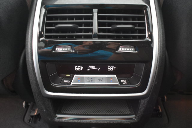 Used 2020 BMW X5 xDrive40i w/ Premium Package AWD/4WD image 39