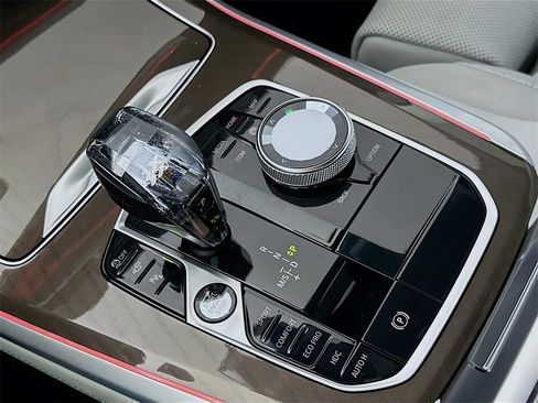 Used 2023 BMW X5 xDrive40i w/ Executive Package image 33