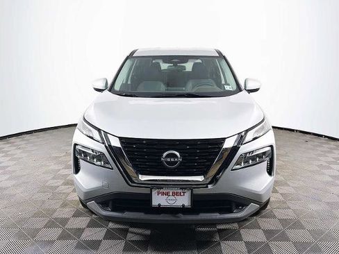 Certified 2023 Nissan Rogue SV image 2