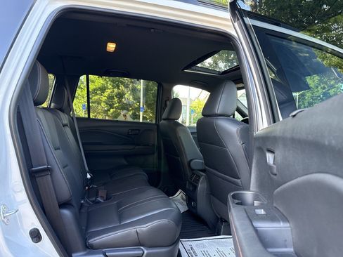 Used 2023 Honda Passport TrailSport image 25