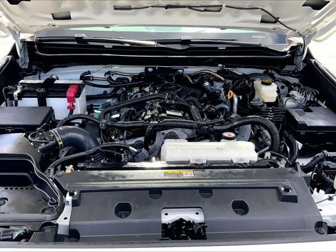 Used 2025 Toyota Tacoma SR5 RWD image 31
