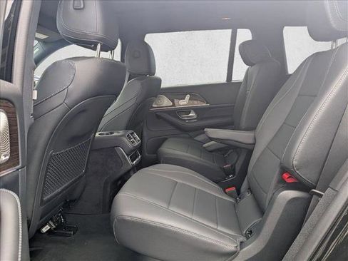 New 2026 Mercedes-Benz GLS 450 4MATIC image 16