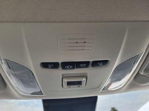 Used 2022 Toyota Corolla LE w/ LE Convenience Package image 21