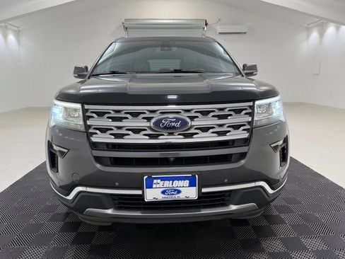 Used 2018 Ford Explorer Limited w/ Equipment Group 301A AWD/4WD image 2